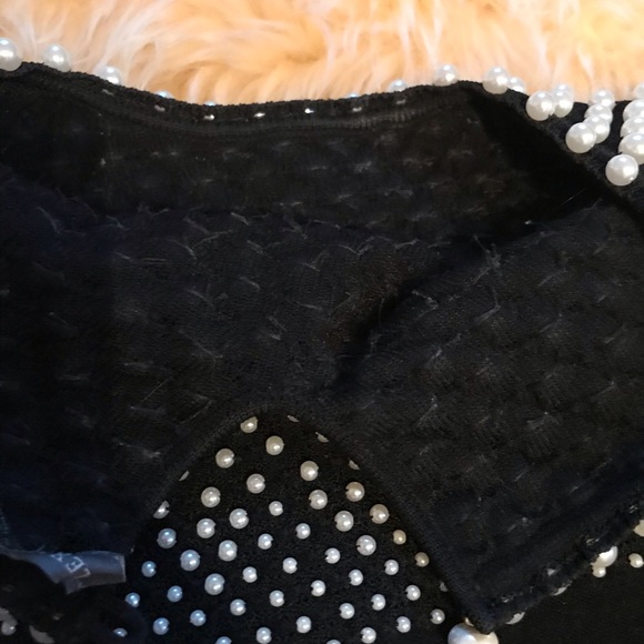 Evening top with faux pearls - Picture 5 of 9